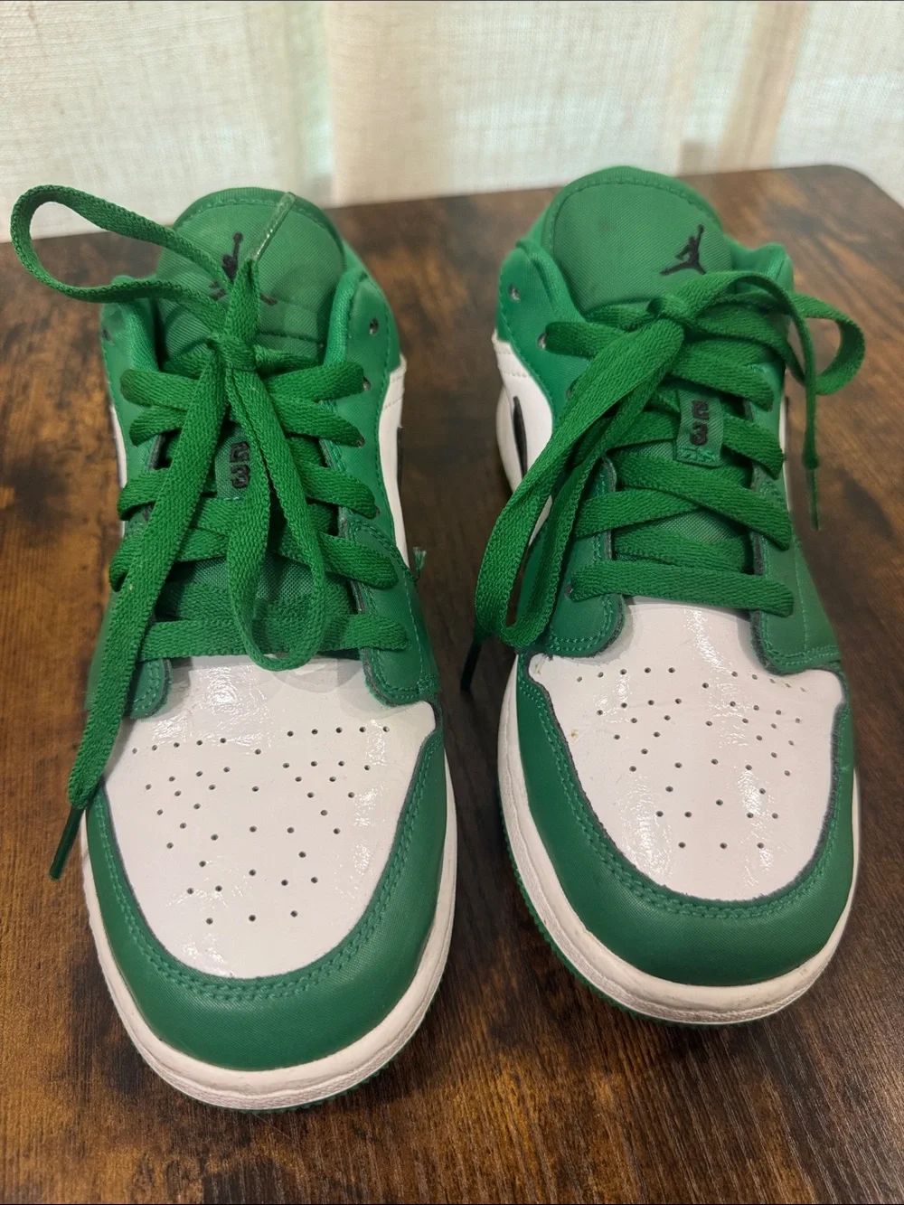 Nike Jordan1 GS Pine Green Green  Low-Top Sneakers